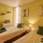 Victoria - Americas Apartment