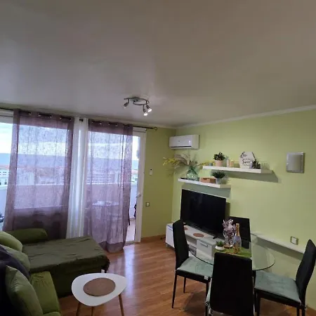 Apartment Victoria - Americas *
